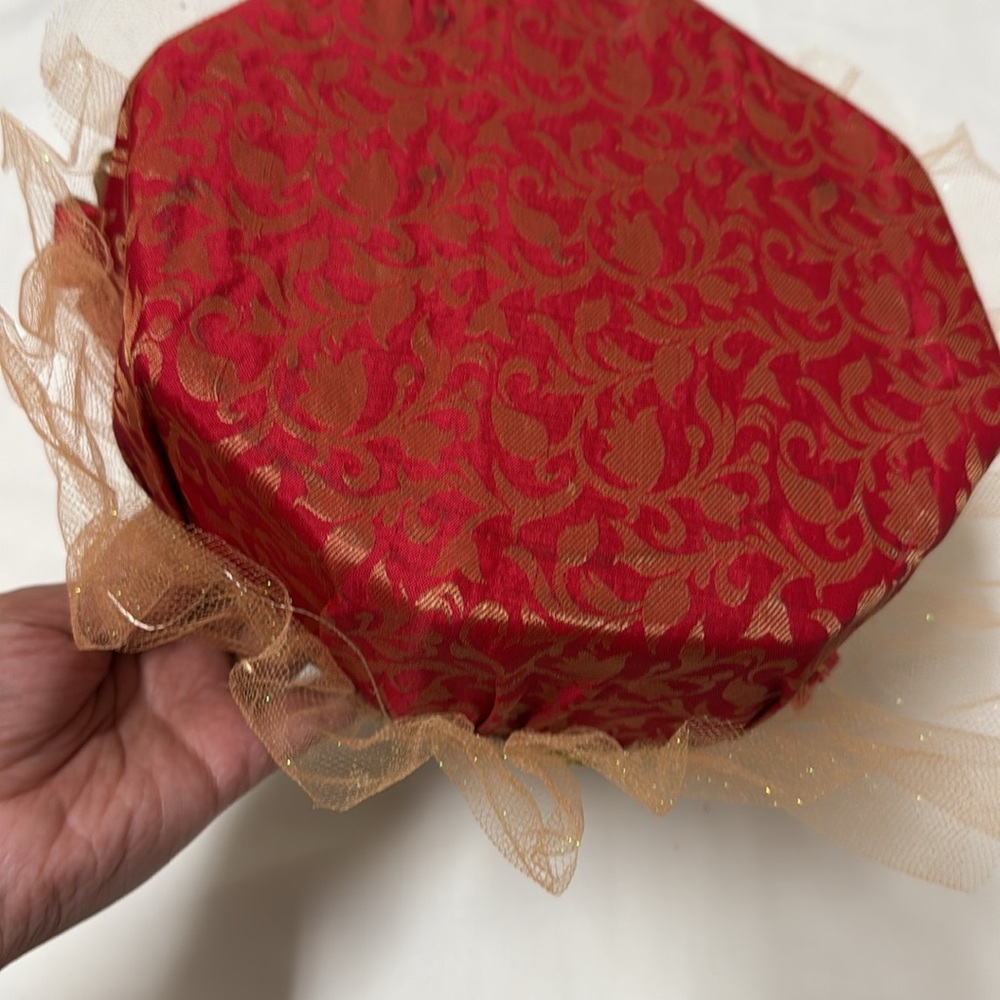 Handmade Elegant Gold and Red wedding decor basket for chocolate decor #687 - Picture 5 of 8